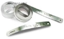325-00 Dymo metal RVS tape niet klevend 12.7mm X 6.40m 325-00 Dymo metal RVS tape niet klevend 12.7mm X 6.40m